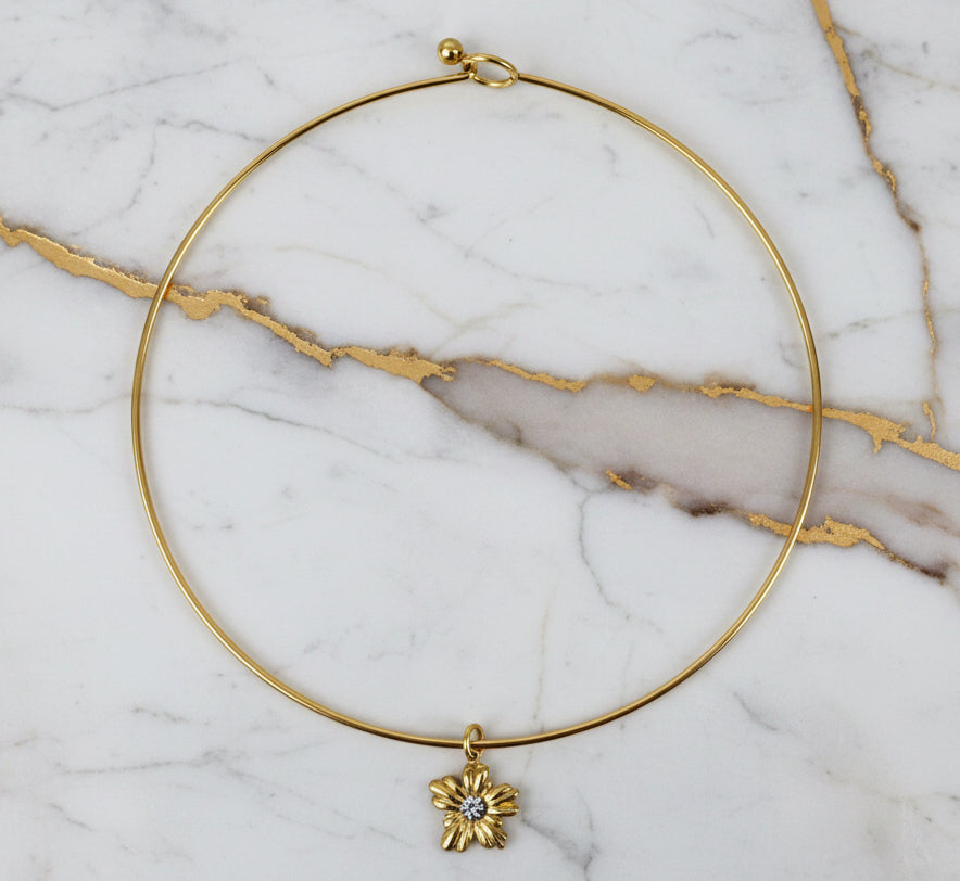 Brilla collar necklaces