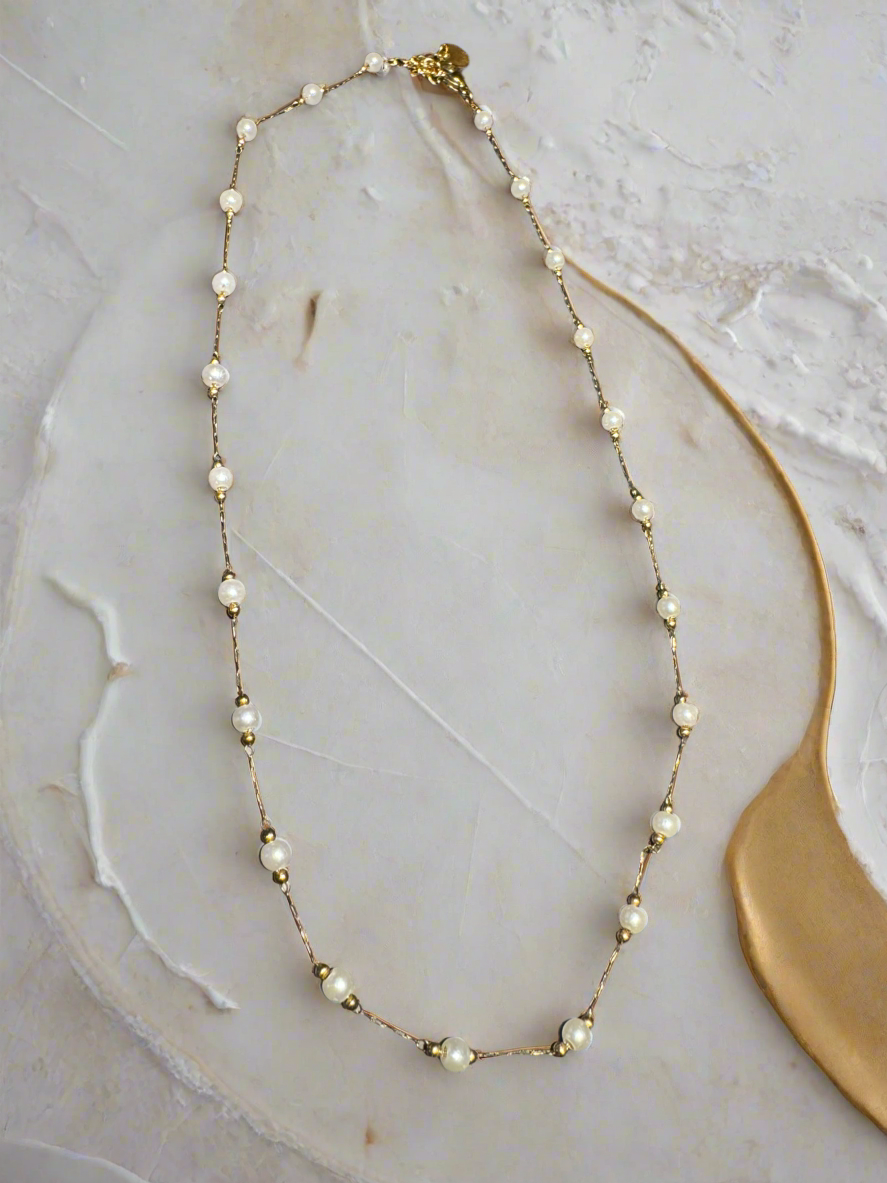 Luna necklace